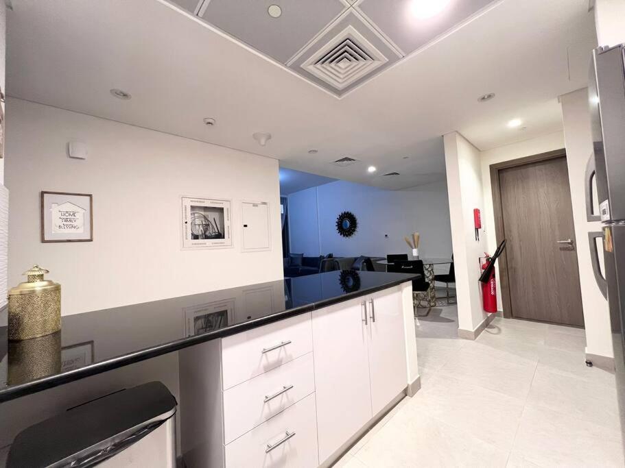 Seaview Apartment Abu Dhabi